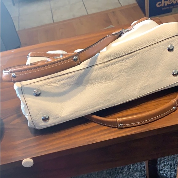 Coach purse - Picture 5 of 7